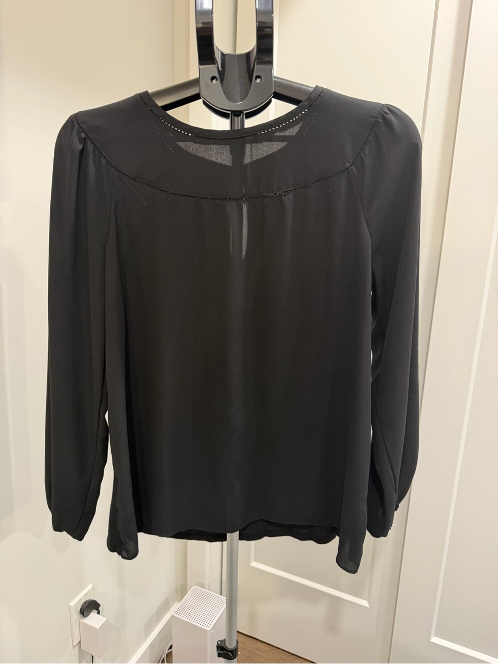 LOFT Black Long-Sleeve Crewneck Blouse